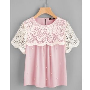 Adorable pink blouse 👚